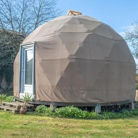 Dome Géodésique Insolite Confort Hébergement de vacances Sauvagnon
