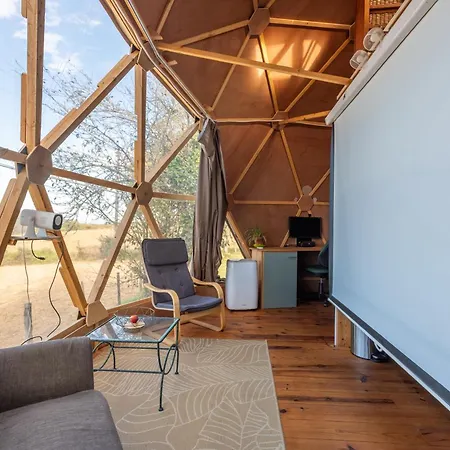 Dome Geodesique Insolite Confort 塞雷斯卡斯特